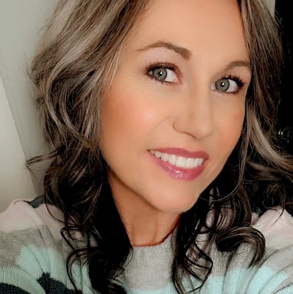 Poshmark seller, Tina